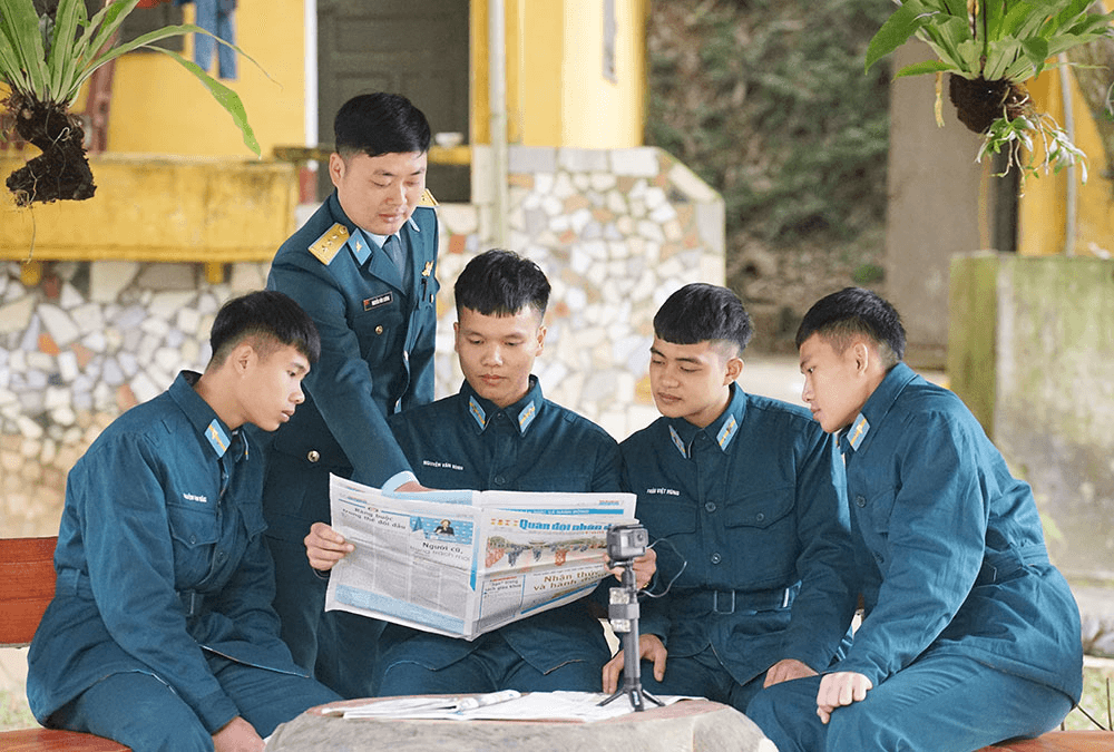 Quan tâm bồi dưỡng, nâng cao văn hóa đọc cho bộ đội
