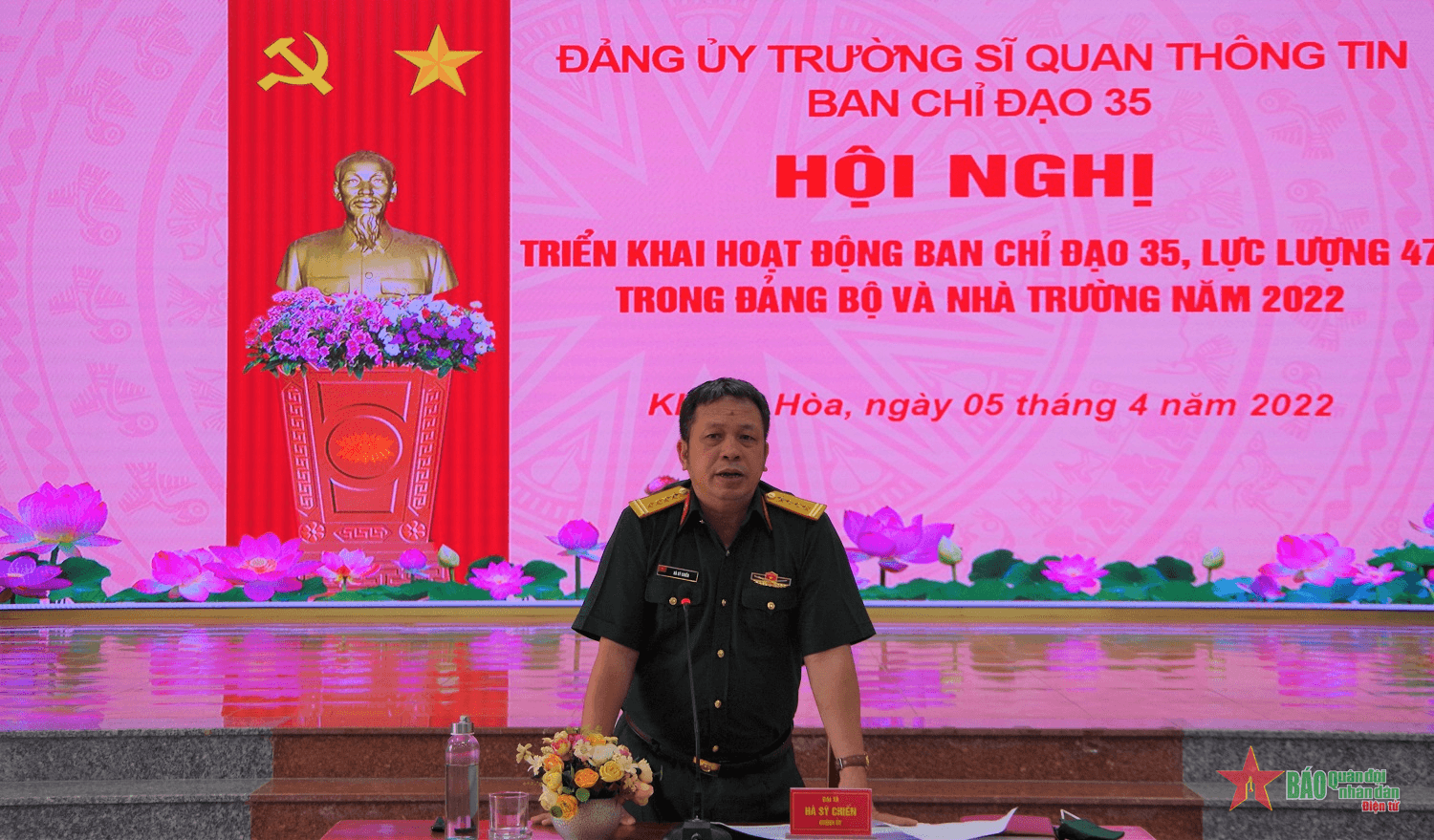 Trường Sĩ quan Thông tin tăng cường bảo vệ nền tảng tư tưởng của Đảng