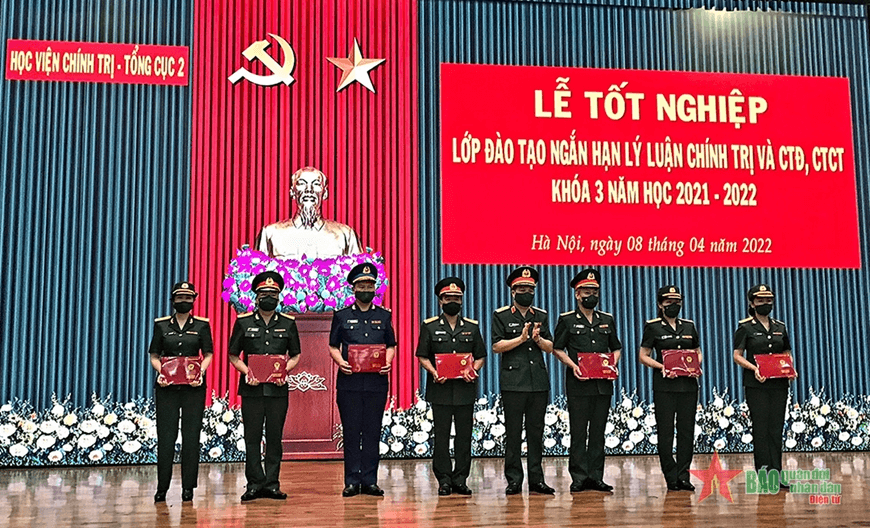 Học viện Chính trị bế giảng Lớp lý luận chính trị và công tác Đảng, công tác chính trị khóa 3