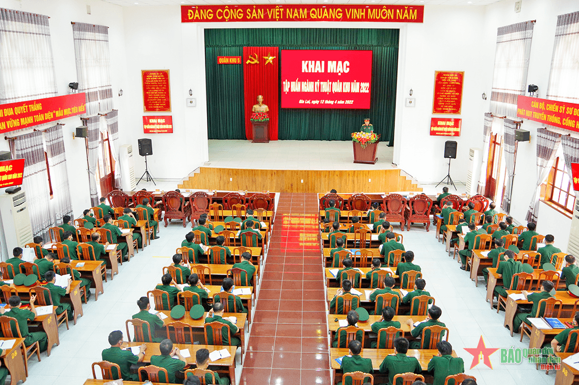 Quân khu 5 khai mạc tập huấn ngành kỹ thuật năm 2022