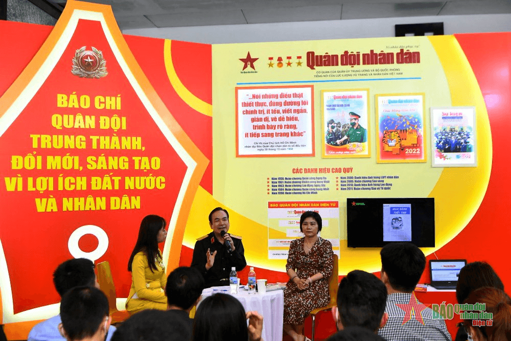 Tọa đàm “Báo chí Quân đội với nhiệm vụ bảo vệ nền tảng tư tưởng của Đảng”
