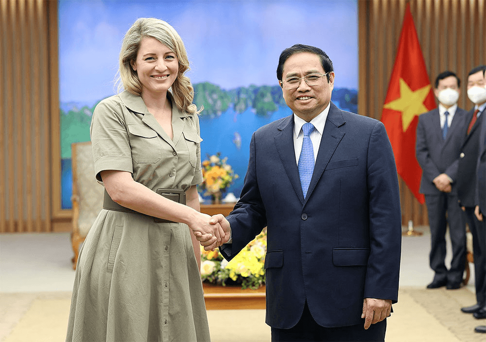 Thủ tướng Phạm Minh Chính tiếp Bộ trưởng Ngoại giao Canada Mélanie Joly