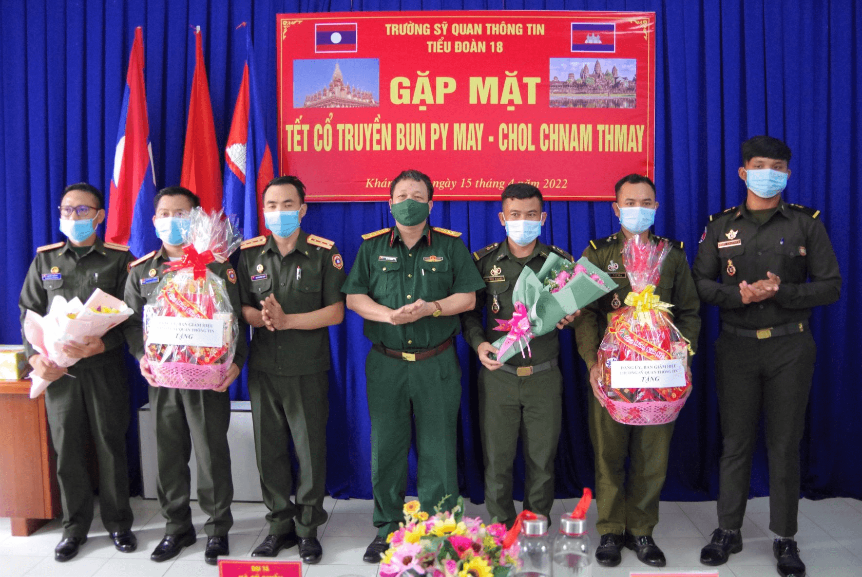 Trường Sĩ quan Thông tin gặp mặt, chúc Tết cổ truyền học viên quốc tế
