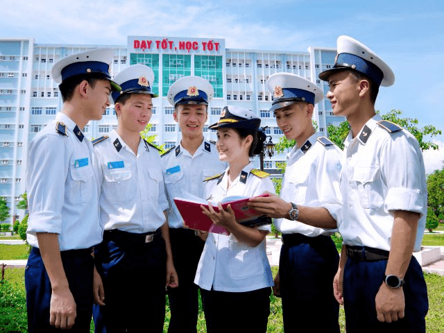 Kiểm tra, giám sát chặt chẽ giúp đồng đội tiến bộ