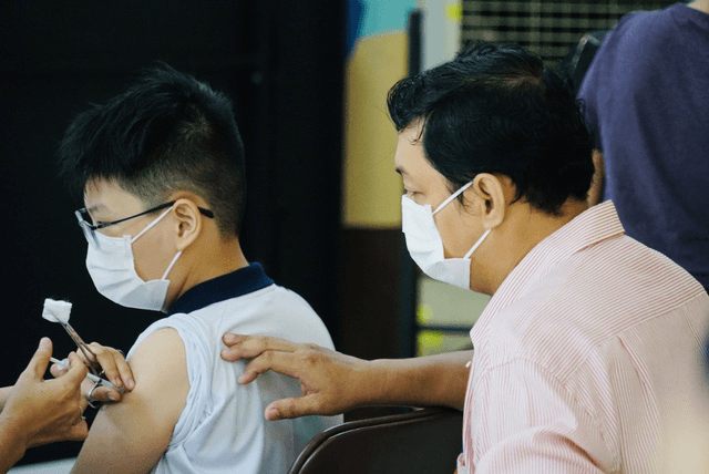 Ca nhiễm Covid tối 17-4: Cả nước thêm 14.730 ca nhiễm mới; F0 Hà Nội tiếp tục giảm sâu