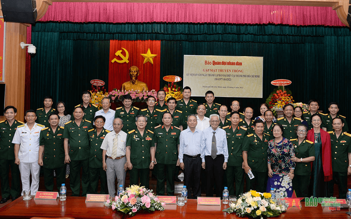Gặp mặt truyền thống kỷ niệm 45 năm Ngày thành lập Ban đại diện Báo Quân đội nhân dân tại TP Hồ Chí Minh
