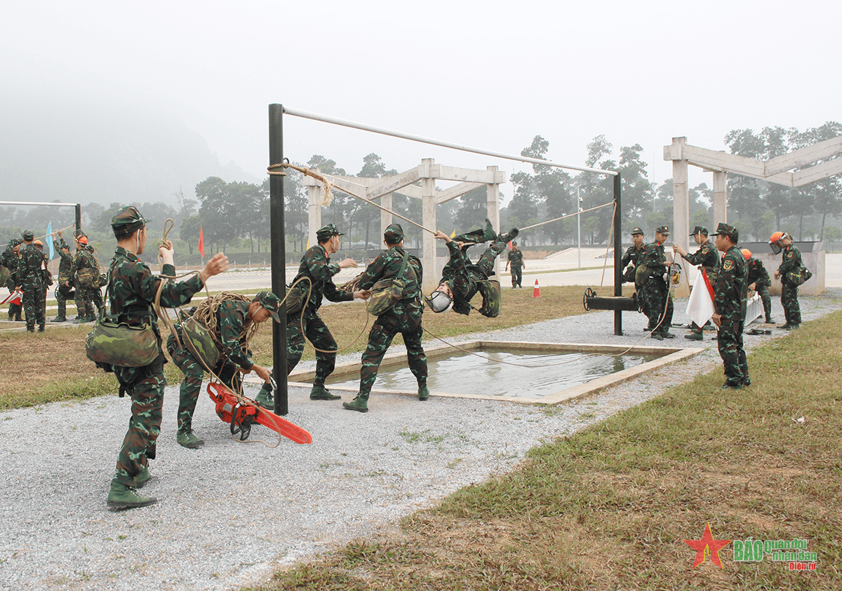 Nỗ lực để thực hiện tốt nhiệm vụ "chiến đấu trong thời bình"