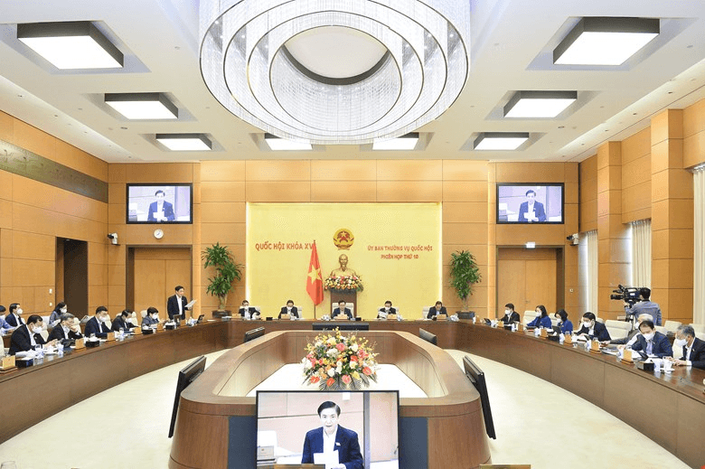Sẽ trình Quốc hội 4 chuyên đề giám sát năm 2023, bao gồm nguồn lực chống dịch và sách giáo khoa