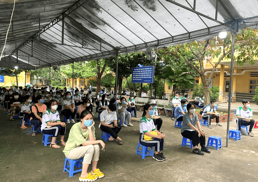Hà Nội đã tiêm hơn 74.500 mũi vắc xin Moderna cho nhóm trẻ 5-12 tuổi