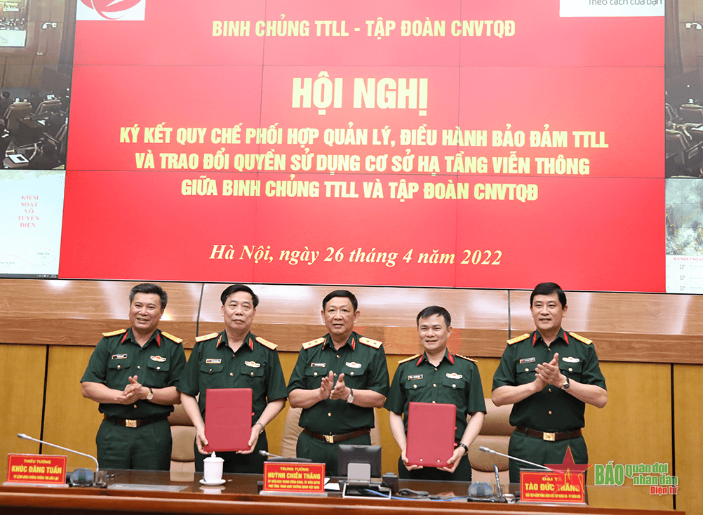 Binh chủng Thông tin liên lạc và Tập đoàn Công nghiệp-Viễn thông Quân đội ký kết quy chế phối hợp