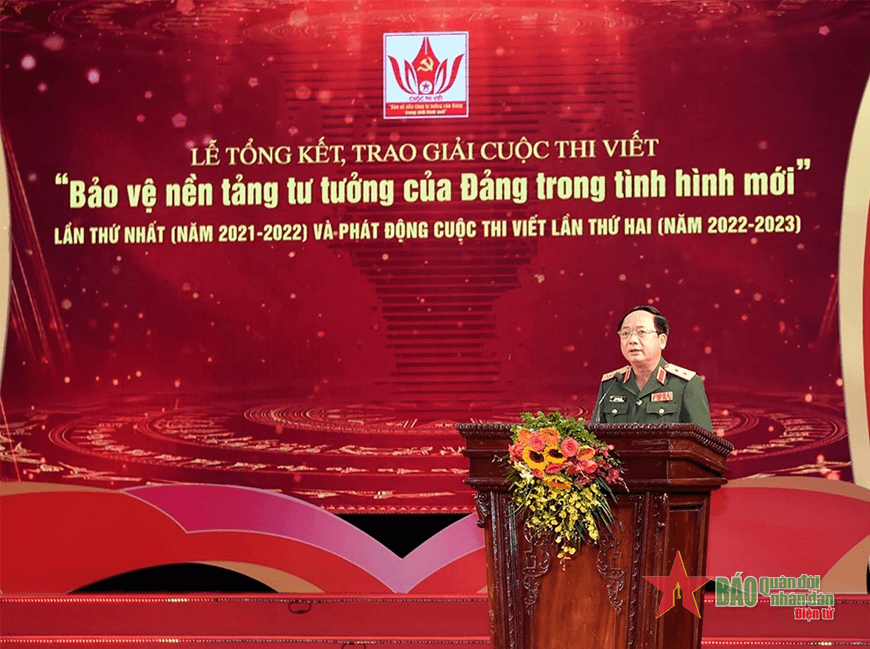 Hình thành mạng lưới rộng khắp đấu tranh bảo vệ nền tảng tư tưởng của Đảng trong tình hình mới (*)