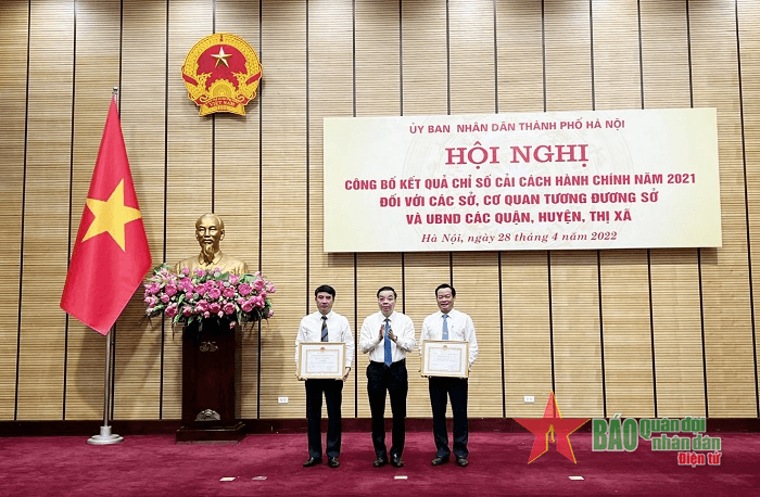 Hà Nội "chấm điểm" cải cách hành chính năm 2021