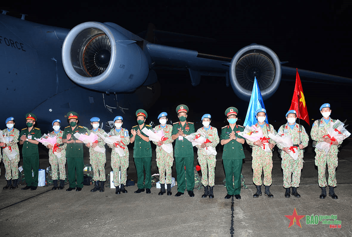 Bệnh viện dã chiến cấp 2 số 3 của Việt Nam hoàn thành nhiệm vụ về nước