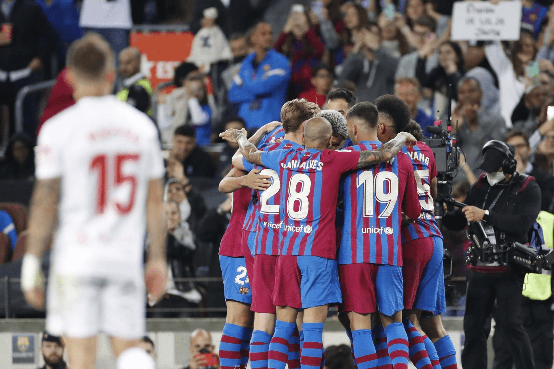 Barca 2-1 Mallorca: Chiến thắng giải nhiệt