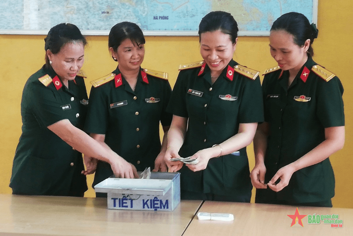 Tổ phụ nữ tiết kiệm