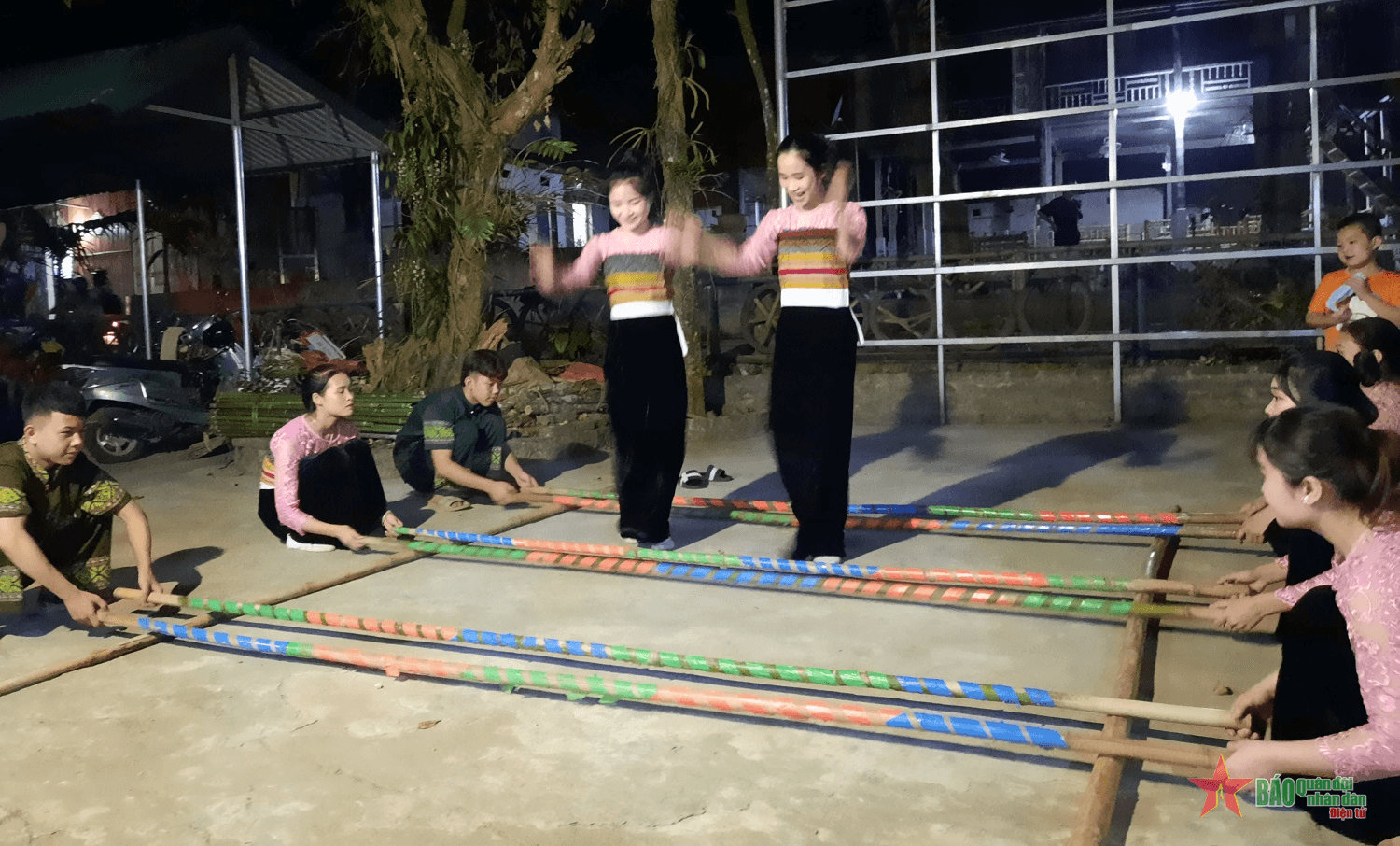 Du lịch cộng đồng bản Lác “hồi sinh”