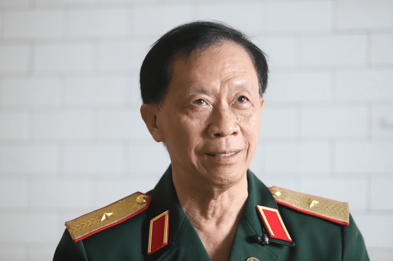 Học Bác, phải luôn đặt việc công lên trên hết, trước hết