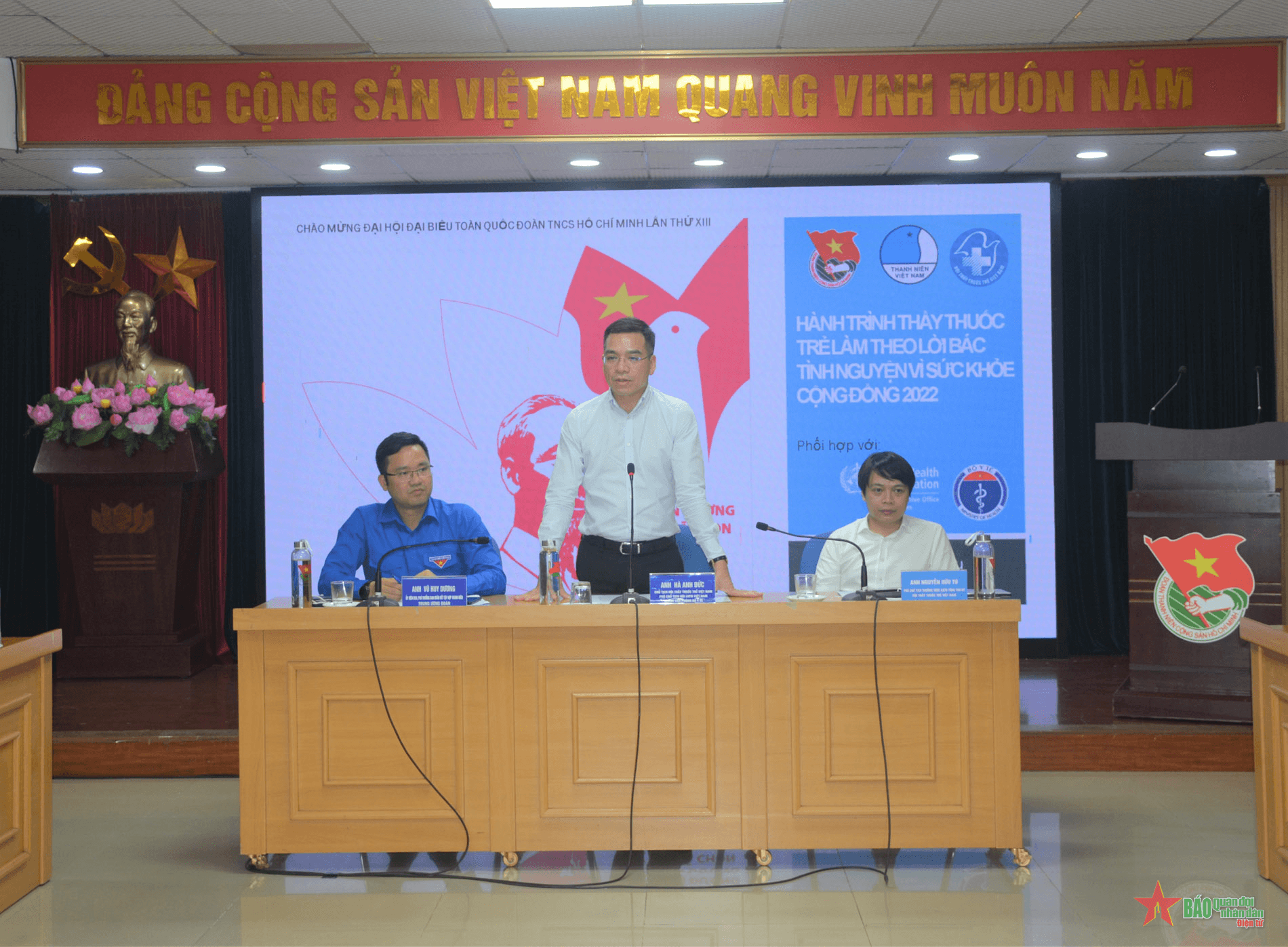 Khởi động Hành trình Thầy thuốc trẻ làm theo lời Bác năm 2022