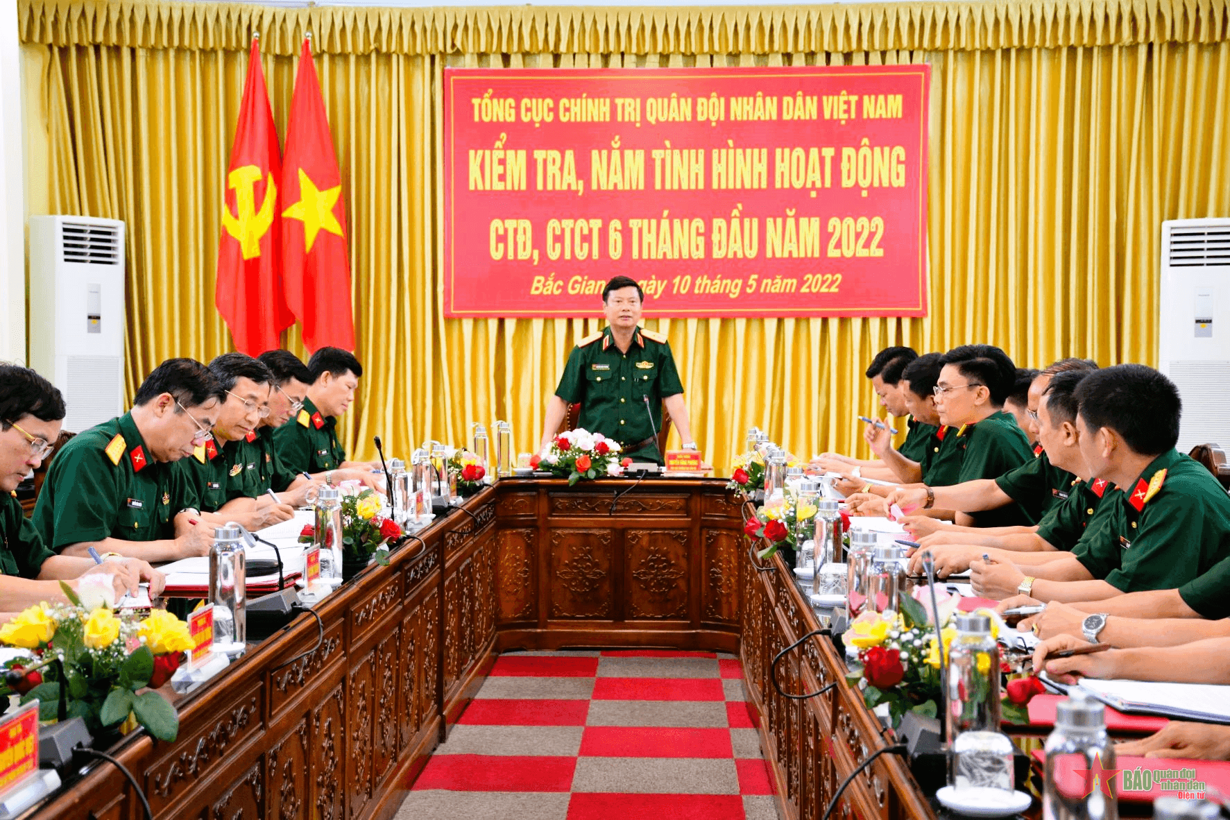 Đoàn công tác Tổng cục Chính trị kiểm tra tại Quân đoàn 2