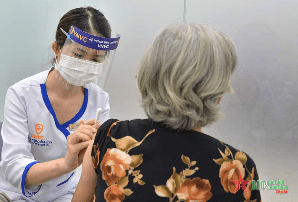Ca nhiễm Covid tối 12-5: Thêm 3.949 F0; Đắk Lắk vượt Hà Nội dẫn đầu cả nước về ca mắc mới