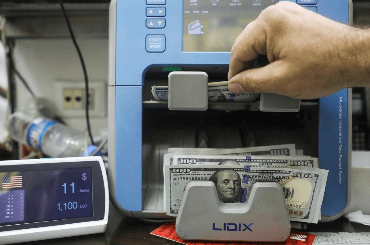 Tỷ giá USD hôm nay 13-5: Đồng USD xác lập đỉnh mới trong 20 năm do lo ngại về tăng trưởng toàn cầu