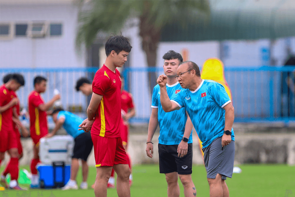 “Giải khát” bàn thắng