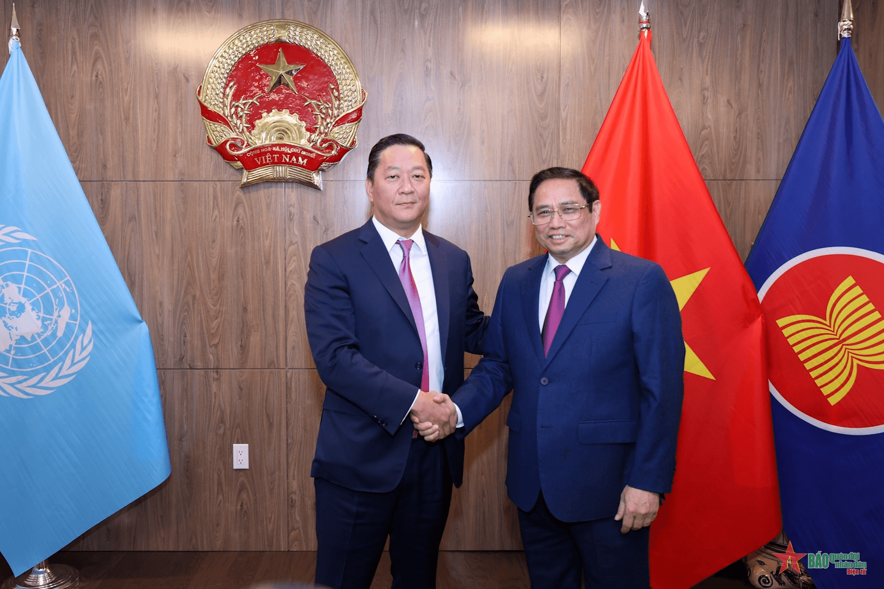 Thủ tướng Phạm Minh Chính tiếp một số doanh nghiệp tài chính, quỹ đầu tư hàng đầu thế giới