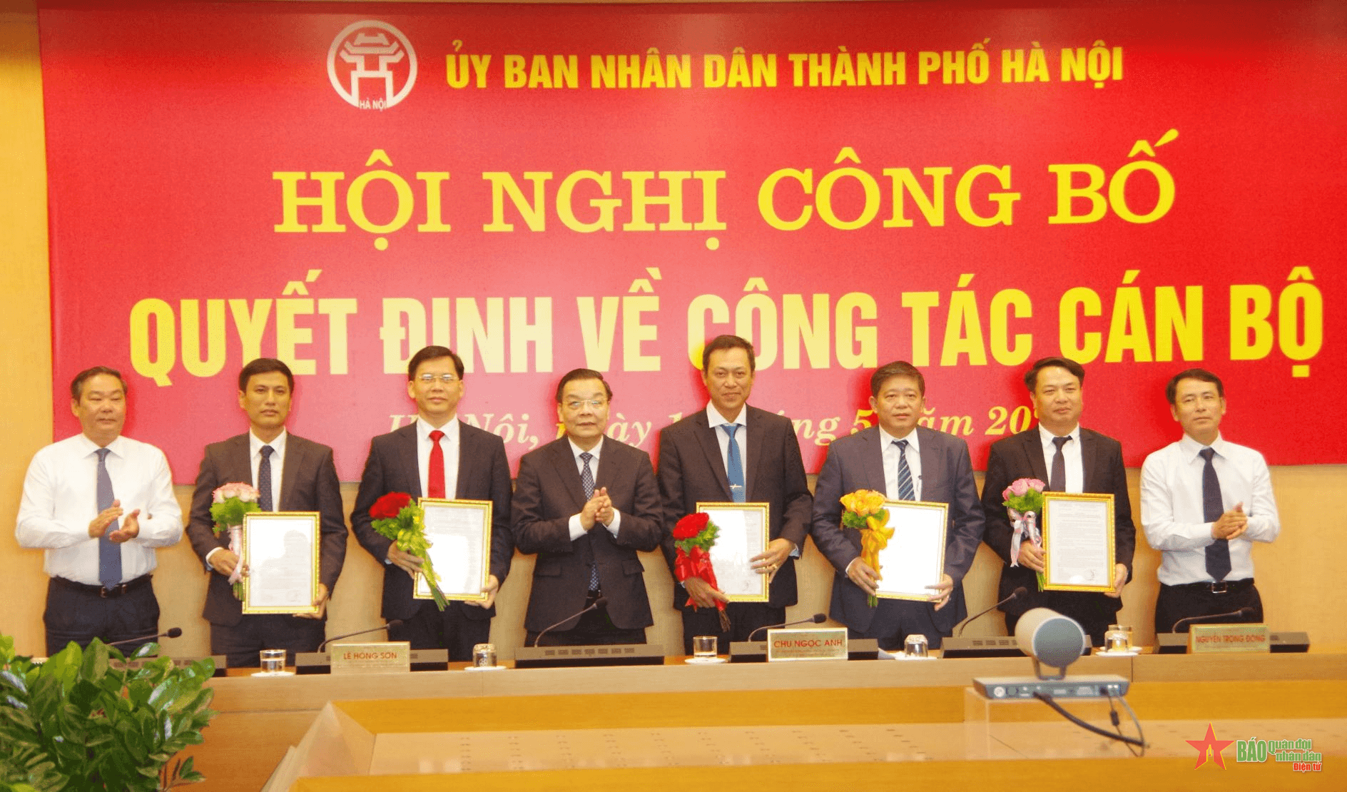 Hà Nội công bố quyết định về công tác cán bộ