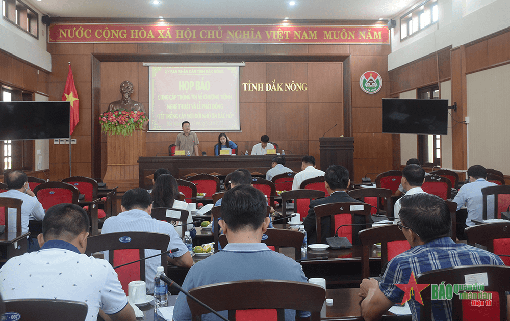 Tỉnh Đắk Nông phấn đấu trồng gần 3 triệu cây xanh trong năm 2022