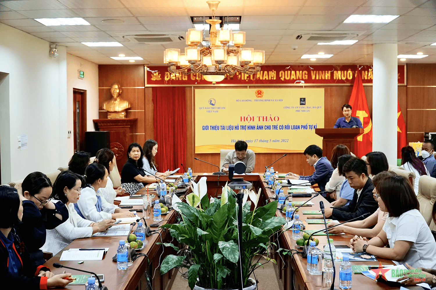 Giới thiệu tài liệu hỗ trợ hình ảnh cho trẻ em có rối loạn phổ tự kỷ