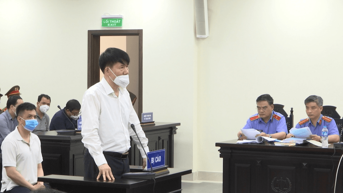 Cựu Thứ trưởng Bộ Y tế Trương Quốc Cường lĩnh án 4 năm tù