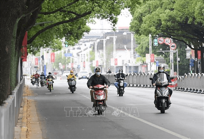 Thượng Hải mở lại một số tuyến giao thông sau thời gian phong tỏa