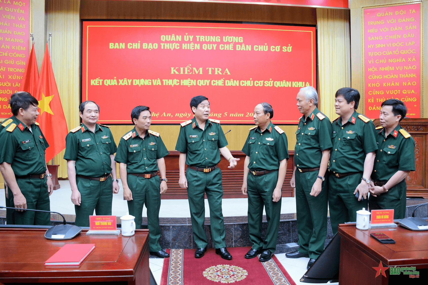 Kiểm tra việc thực hiện quy chế dân chủ cơ sở tại Quân khu 4