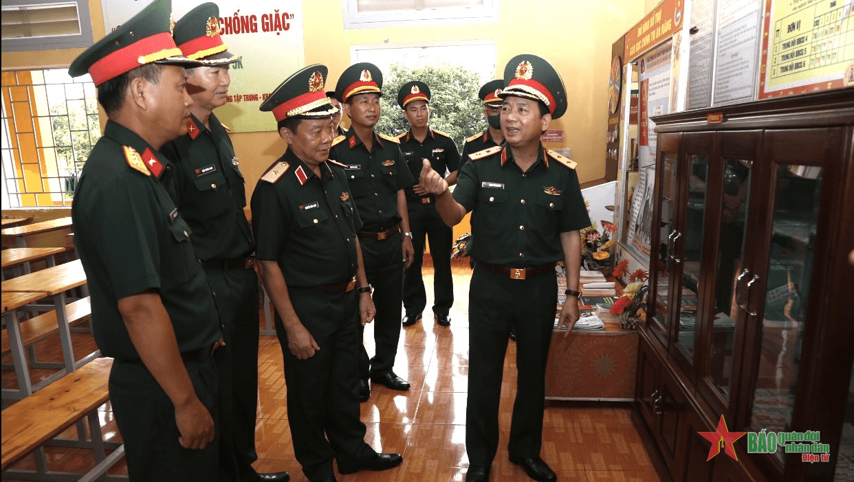 Đoàn công tác Tổng cục Chính trị kiểm tra tại Quân đoàn 3
