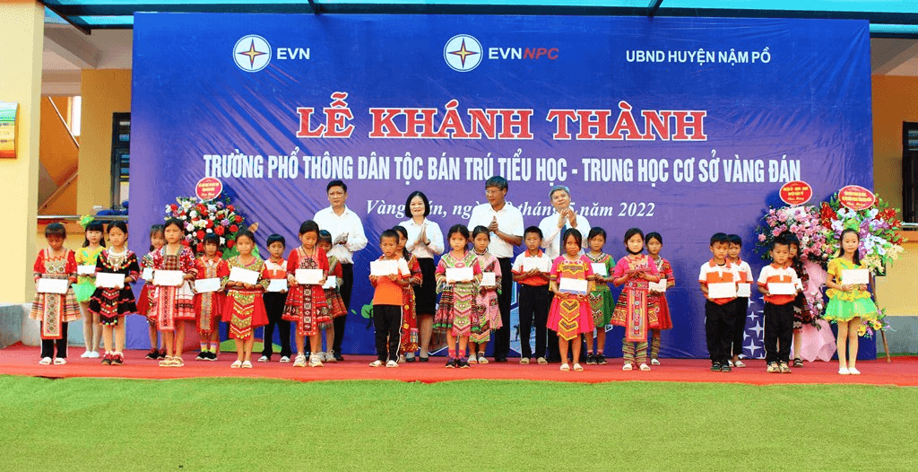Chắp cánh ước mơ cho học sinh nghèo vùng cao