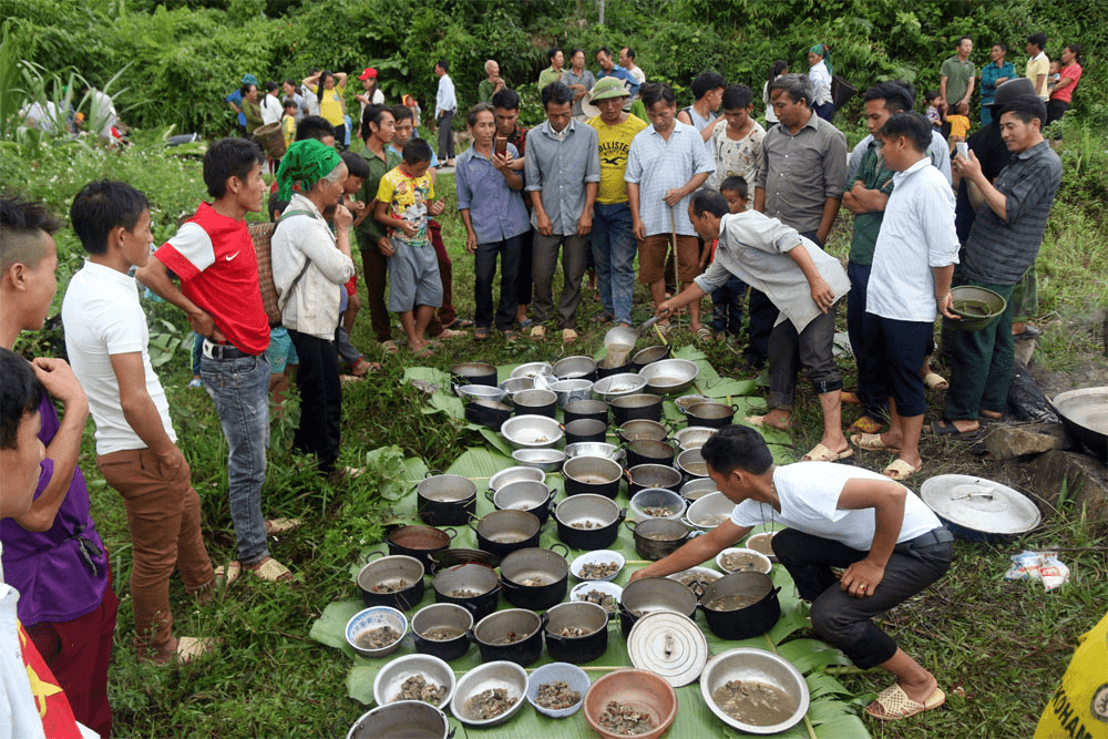 Giỗ họ của người Mông ở Nghệ An