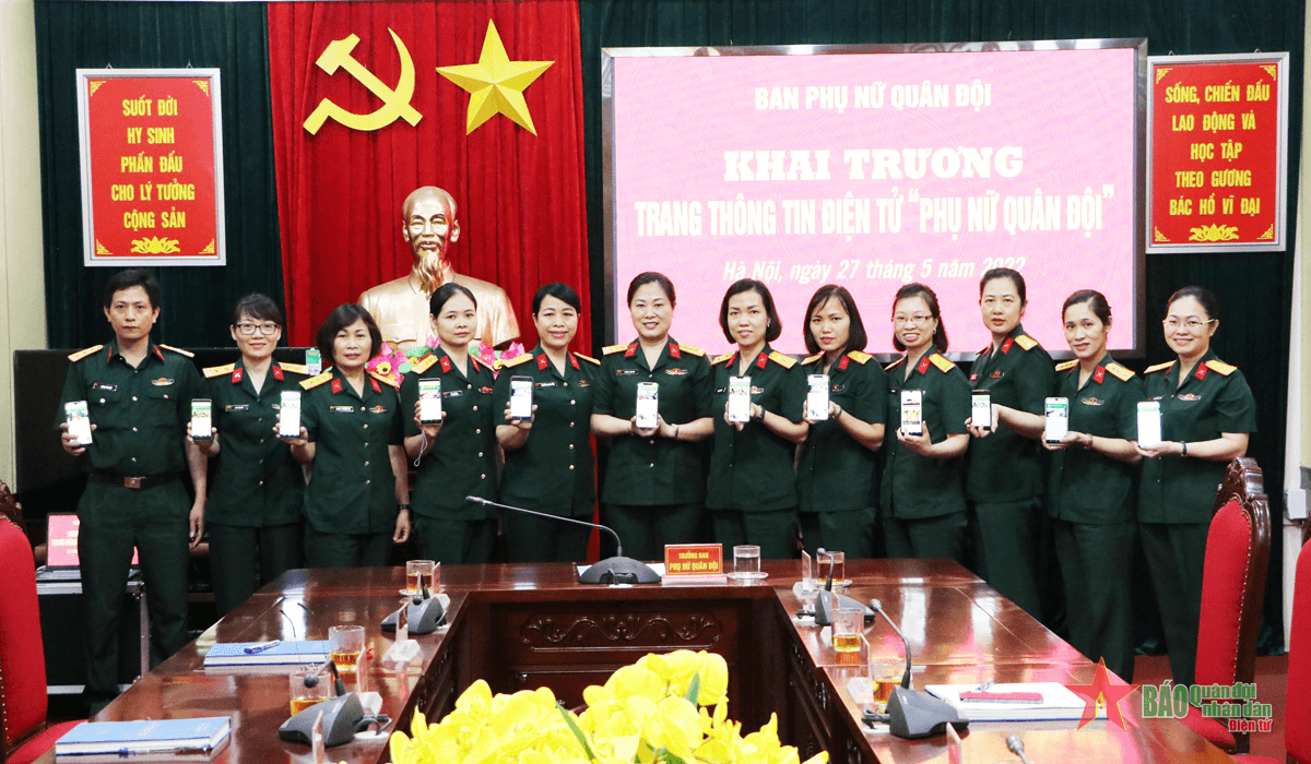 Khai trương Trang Thông tin điện tử Phụ nữ Quân đội trên mạng Internet