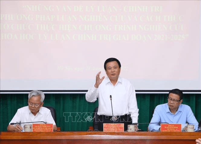 Chuẩn bị cơ sở lý luận và thực tiễn, bổ sung hoàn thiện cương lĩnh xây dựng đất nước