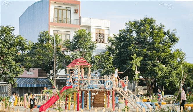 Sân chơi ngày hè cho trẻ em