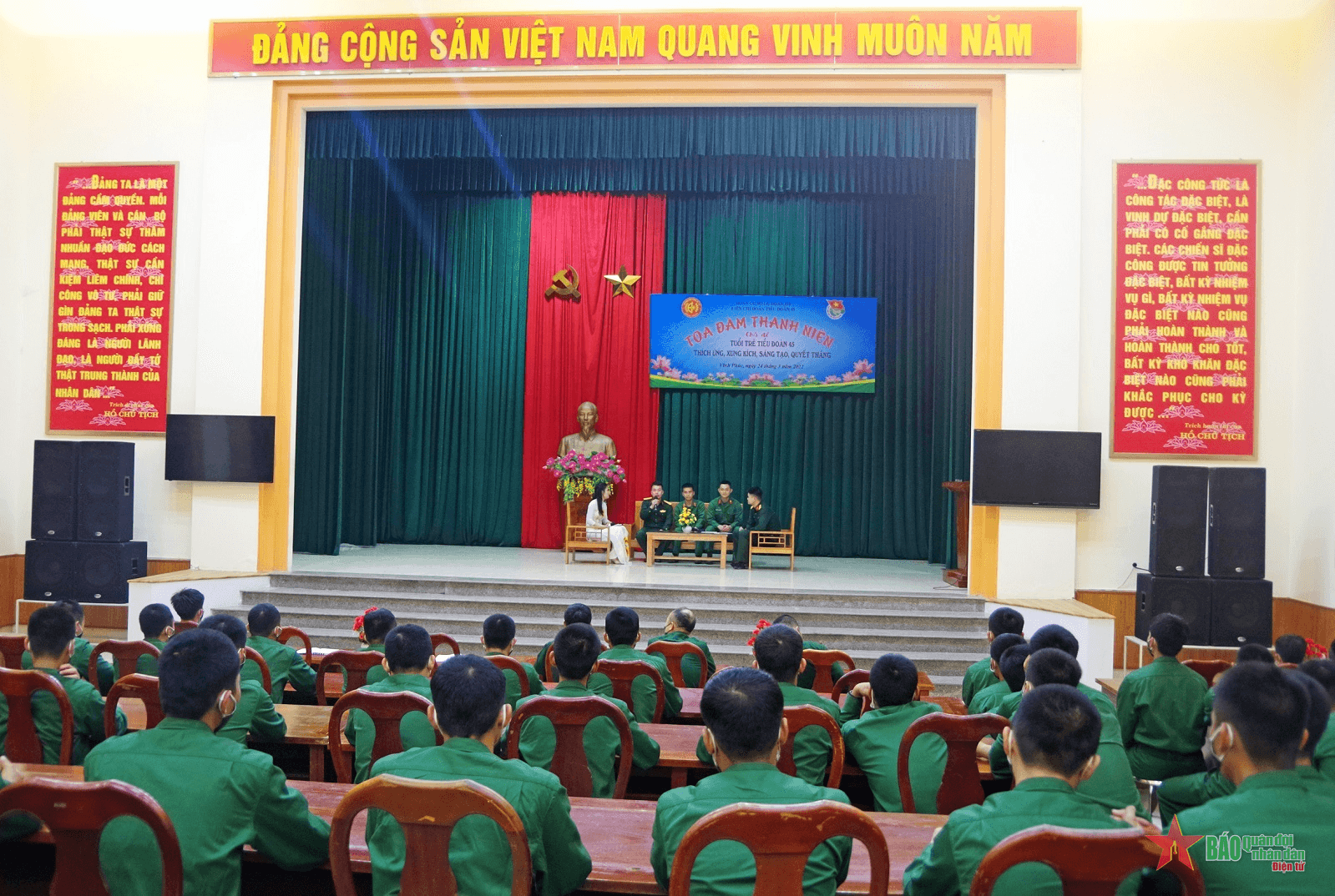 Nêu cao trách nhiệm với Tổ quốc và nếp sống đẹp