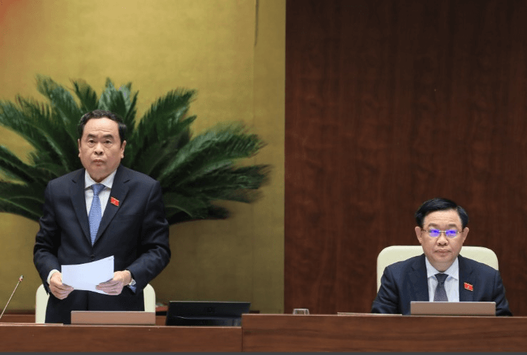 Đại biểu Quốc hội: Không được cản trở việc phổ biến, sử dụng Quốc kỳ, Quốc huy, Quốc ca