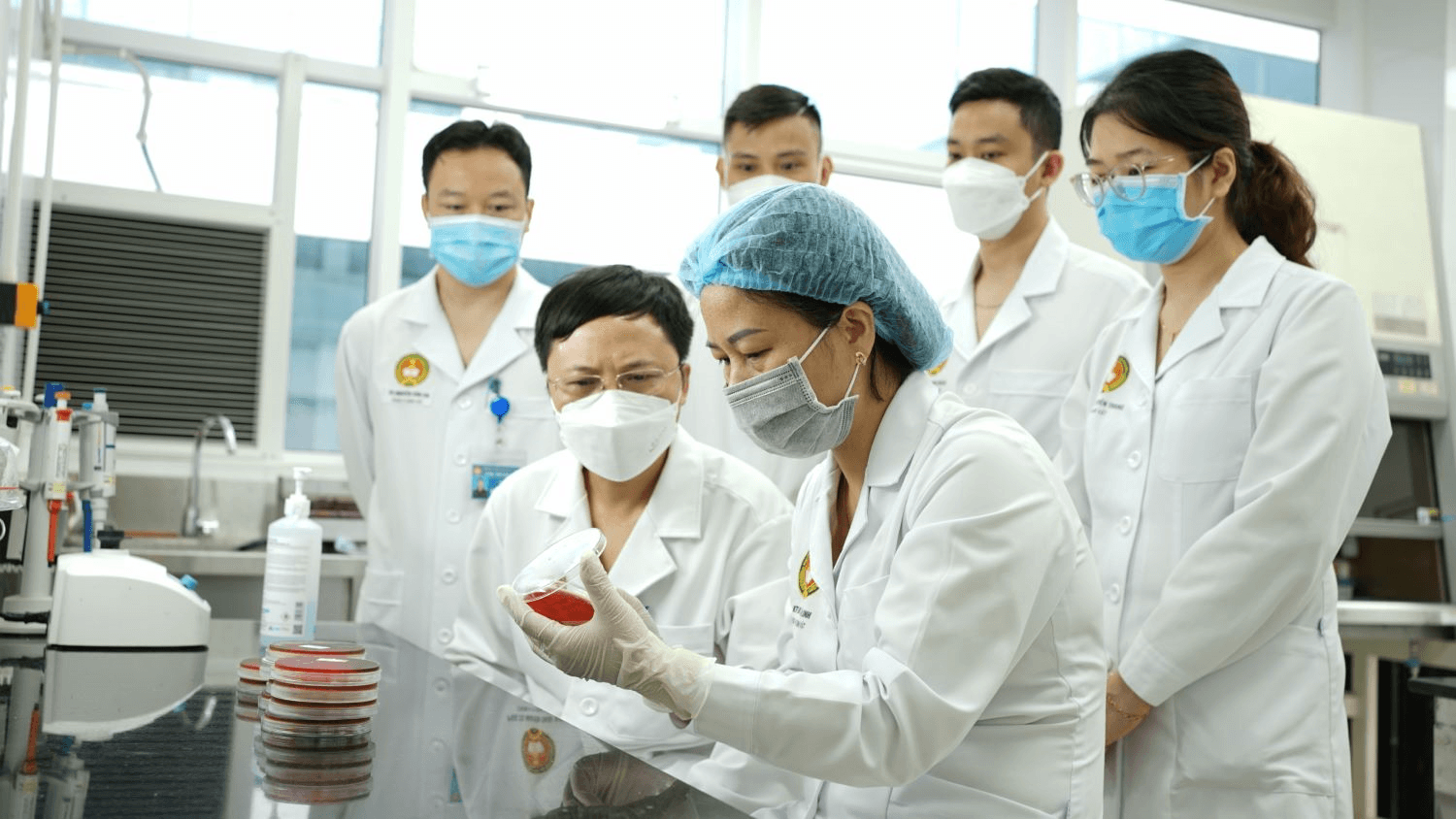 Không ngừng nâng cao chất lượng đào tạo, nghiên cứu khoa học