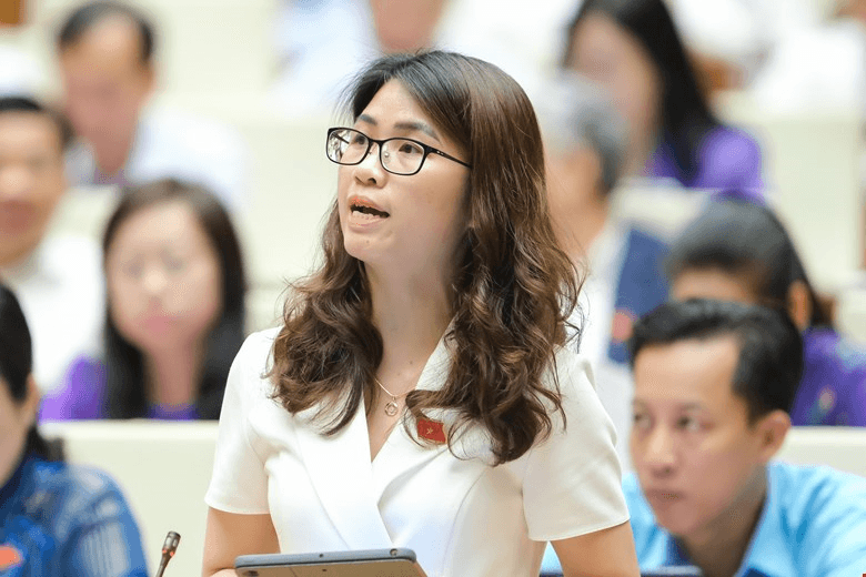 Đại biểu Quốc hội “hiến kế” hạ nhiệt giá xăng, dầu