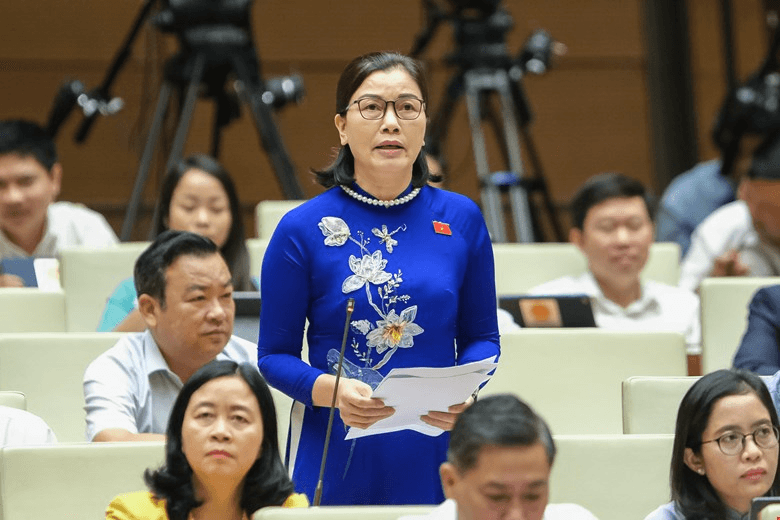 Đại biểu Quốc hội đề nghị tăng lương tối thiểu vùng từ ngày 1-7-2022 để sẻ chia với người lao động