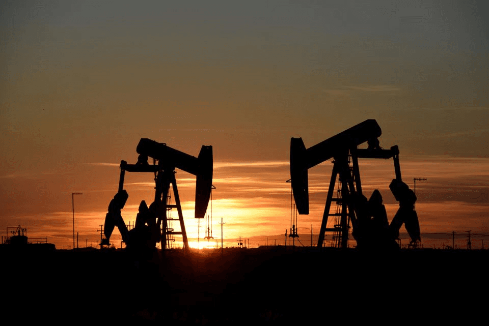 Giá xăng dầu hôm nay (2-6): Trái chiều, WTI giảm