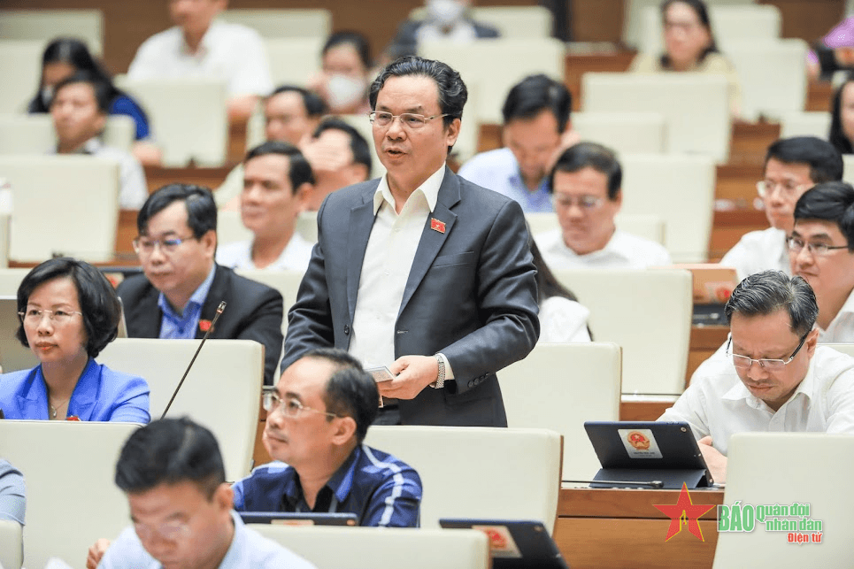 Lạm phát đang "nóng", giải pháp nào để kiềm chế?
