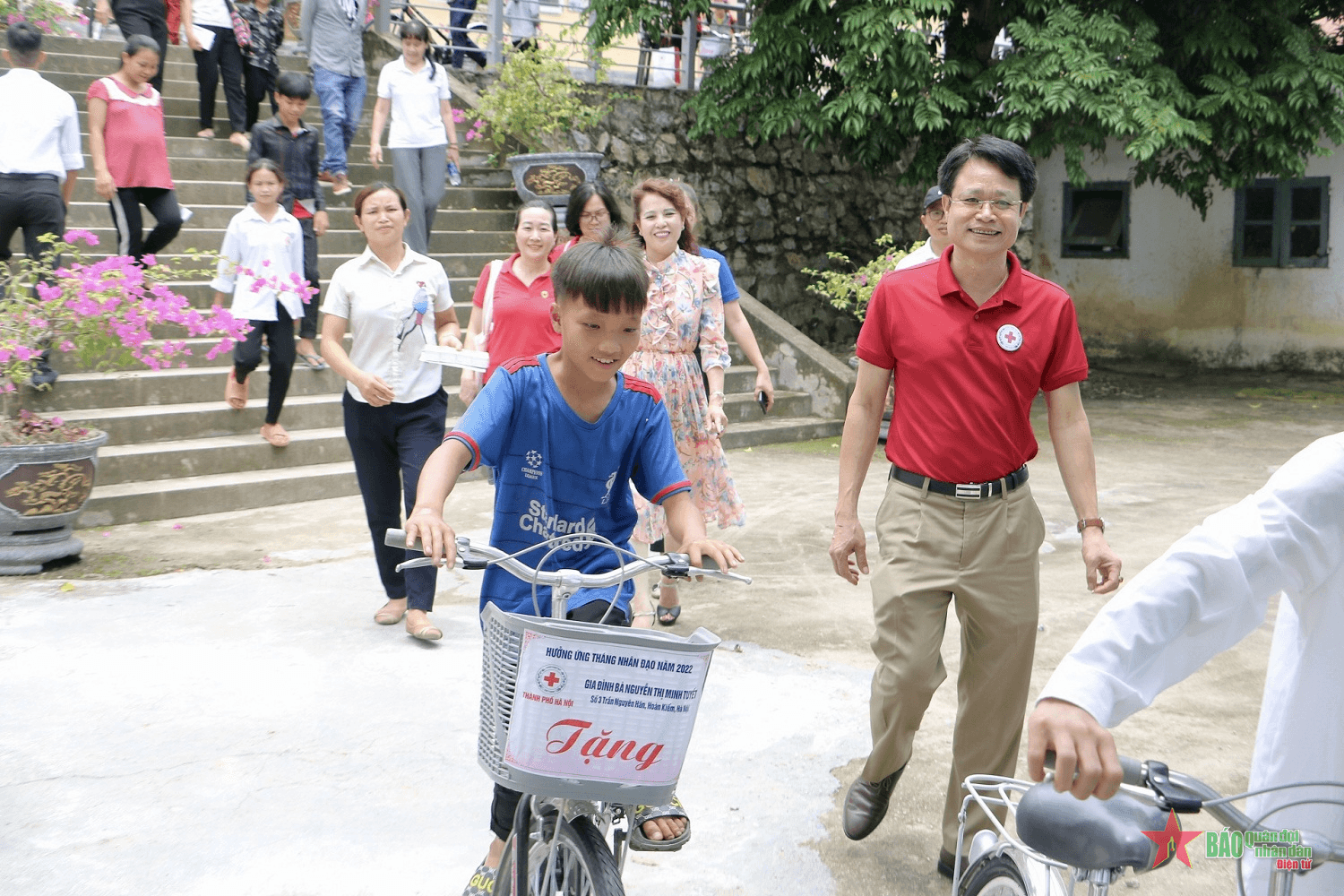 Hành trình nhân đạo đến với các tỉnh vùng cao