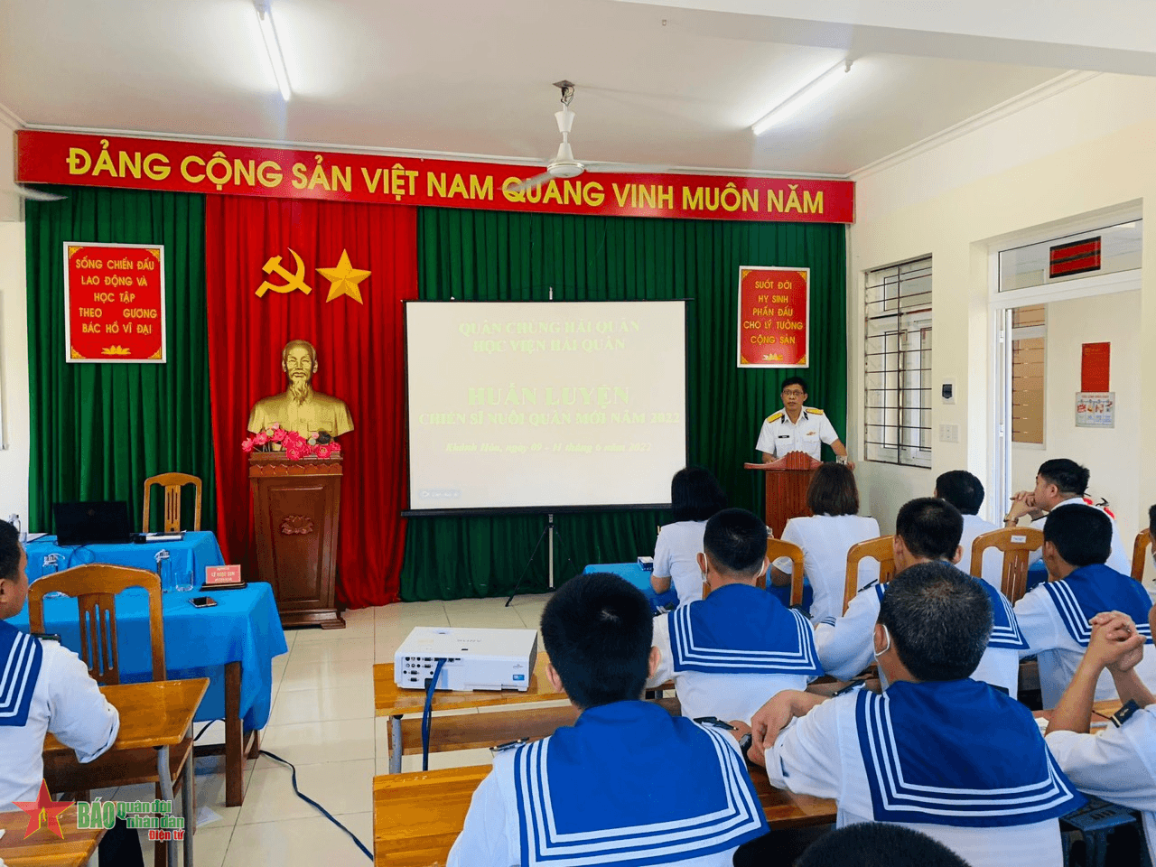 Học viện Hải quân tập huấn nghiệp vụ nấu ăn cho nhân viên và chiến sĩ nuôi quân