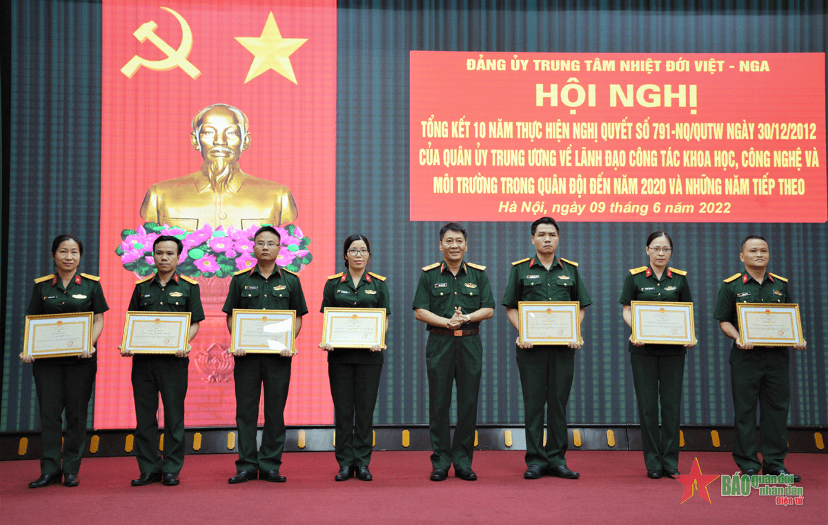 Đảng ủy Trung tâm Nhiệt đới Việt - Nga tổng kết 10 năm thực hiện Nghị quyết số 791-NQ/QUTW