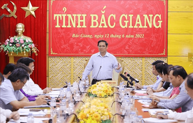 Thủ tướng Phạm Minh Chính làm việc với Ban Thường vụ Tỉnh ủy Bắc Giang